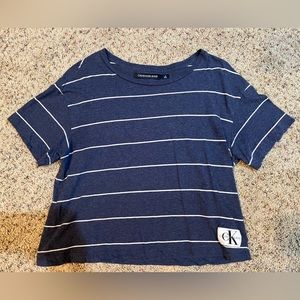 Calvin Klein cropped Women’s tee